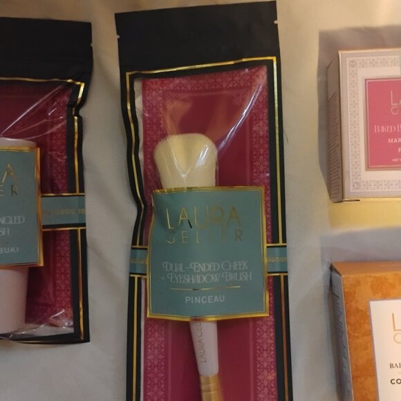 Laura Geller Holiday Daily Routine Makeup Kit Golden Medium NEW - Picture 4 of 13